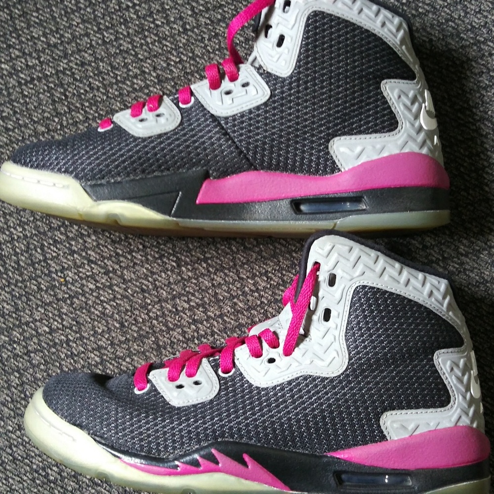 Kids jordans size 4.5